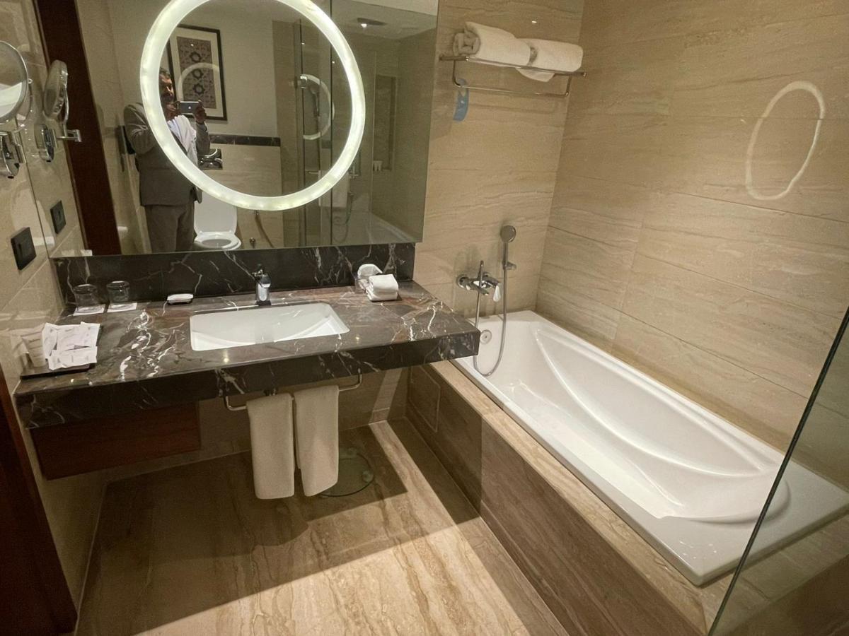 Radisson Gwalior Otel Dış mekan fotoğraf