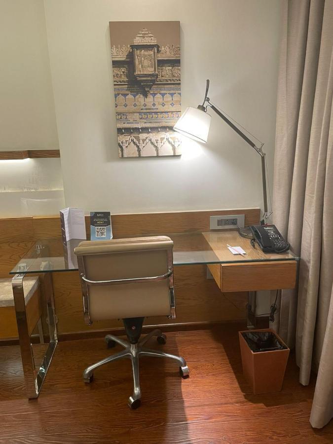 Radisson Gwalior Otel Dış mekan fotoğraf